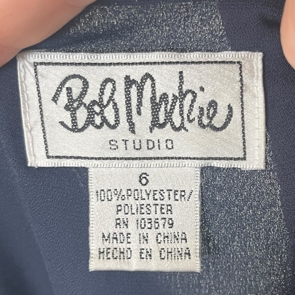 Bob Mackie Navy Blue Shell Tank Blouse V Neck Chiffon Womens Size 6 - Picture 6 of 7